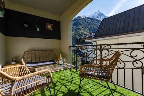 Balcony with Mont Blanc views