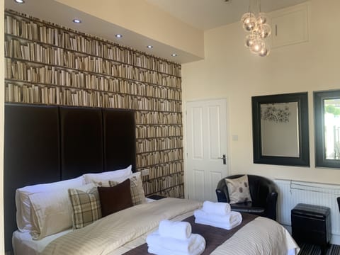 Superior Double or Twin Room, Patio, Ground Floor | Iron/ironing board, free WiFi, bed sheets