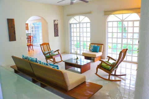 House, Multiple Bedrooms, Smoking, Private Pool | Interior