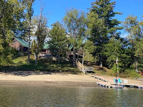 The Sacandaga Lakeside Escape
