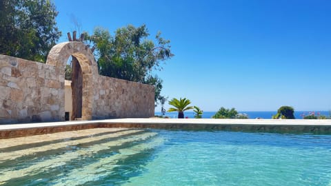 Seasonal outdoor pool, pool umbrellas, sun loungers