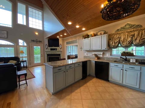 Main floor full kitchen