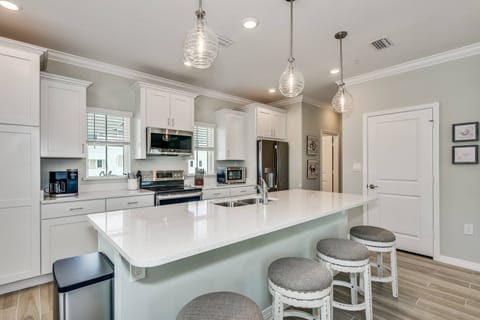 The kitchen counter bar, where you can visit with the cook or enjoy an afternoon snack