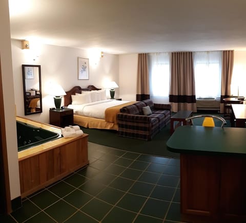 Room, 1 King Bed | Free WiFi, bed sheets
