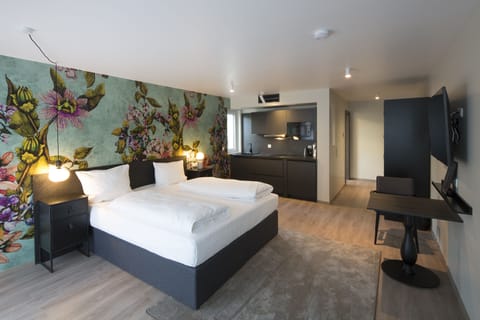 In-room safe, desk, soundproofing, iron/ironing board