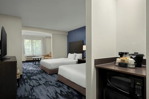 Studio, 2 Double Beds | Premium bedding, pillowtop beds, in-room safe, desk