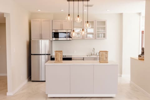 Suite (2 Room with one Master King) | Private kitchen | Coffee/tea maker