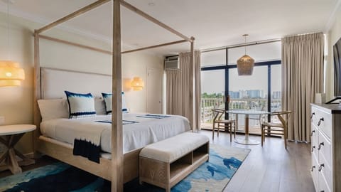 Penthouse, 1 King Bed | In-room safe, desk, laptop workspace, iron/ironing board