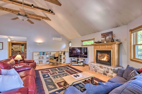 Honor Vacation Rental | 5BR | 3BA | 2,800 Sq Ft | Stairs Required