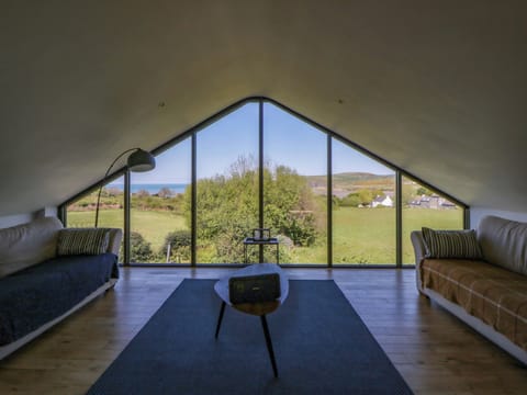 Cottage | Living area