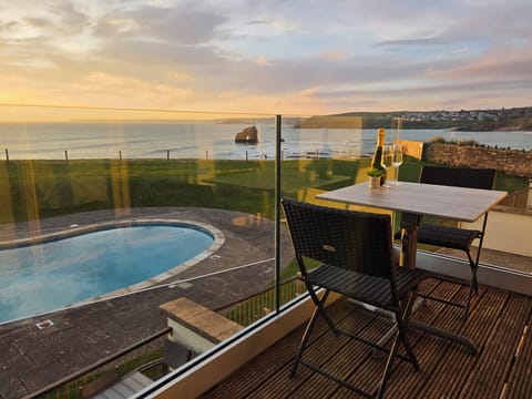 Cottage | Outdoor dining