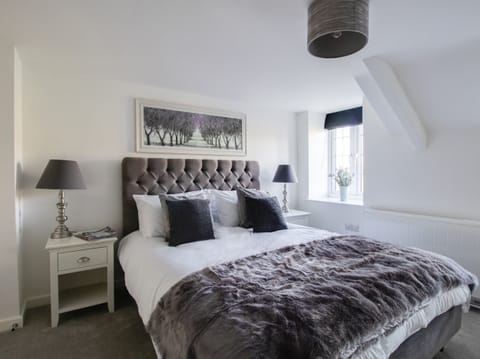 Cottage | Interior