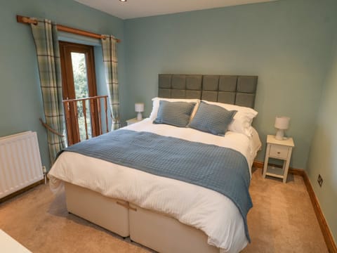 Cottage | 2 bedrooms, individually decorated, individually furnished, free WiFi