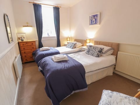 Cottage | 2 bedrooms, individually decorated, individually furnished, free WiFi