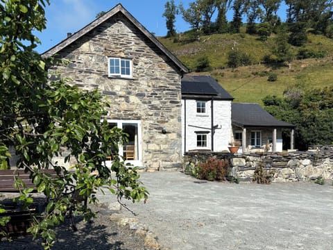 Cottage | Exterior
