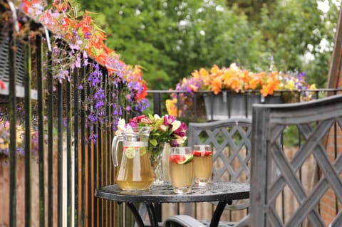 Cottage | Outdoor dining