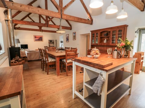 Cottage | Interior