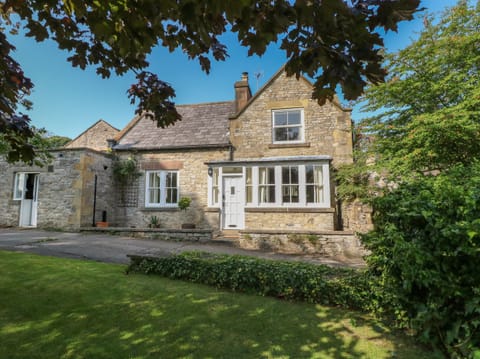 Cottage | Front of property