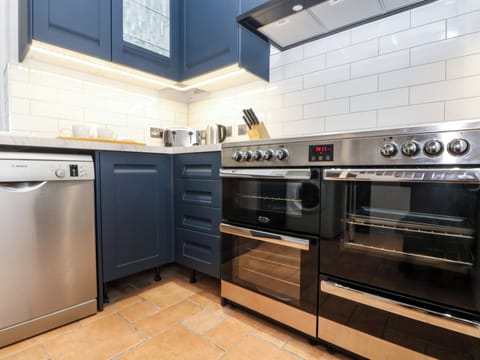 Fridge, dishwasher, electric kettle, toaster