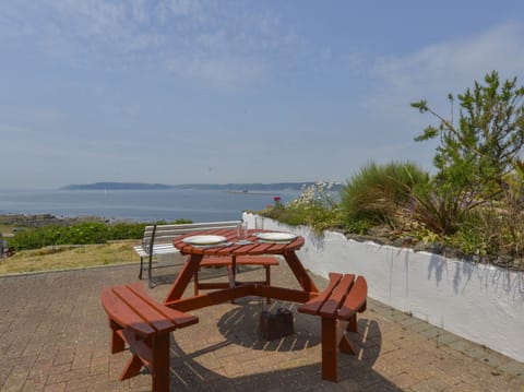 Cottage | Property grounds