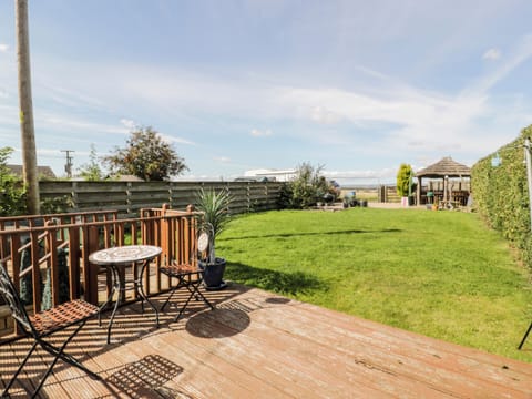 Cottage | Property grounds