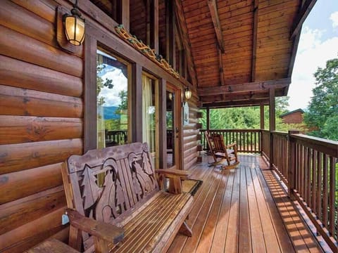 Studio (2 Bedrooms) | Property amenity