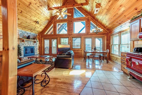 Studio (3 Bedrooms) | Property amenity