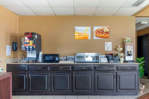 Free daily on-the-go breakfast