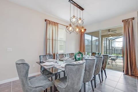 Stunning dining table with seating for 10