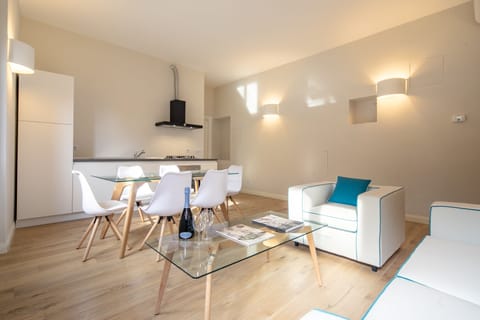 Design Apartment | Living area | Flat-screen TV