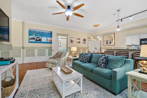 Pull out couch with Full bed for an additional 2 guests