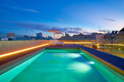 Rooftop pool
