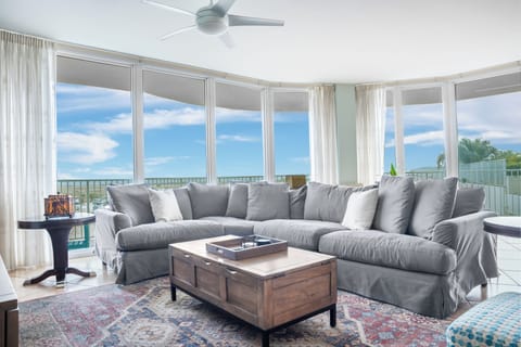 Caribe Resort D210 Living Room