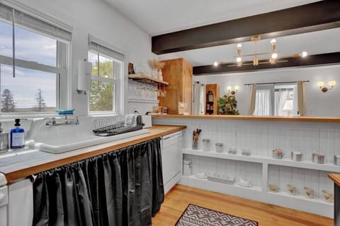 Cozy kitchen space that feels just like home
