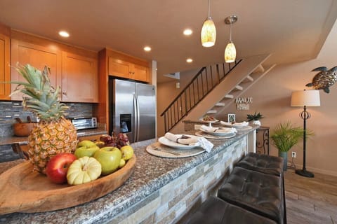 Napili Point C21 kitchen 1