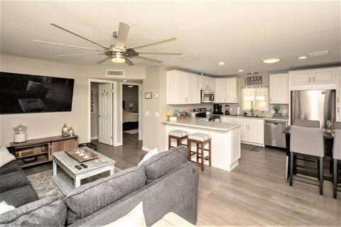Family Room | Air conditioned home