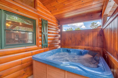 Studio (1 Bedroom) | Property amenity