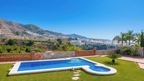 Villa Antonio Nerja by Ruralidays