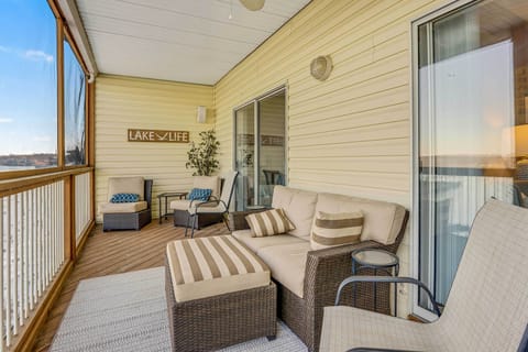 Osage Beach Vacation Rental | 4BR | 3BA | 2,200 Sq Ft | Steps Required