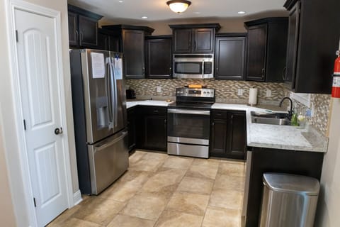 Fully equipped kitchen.