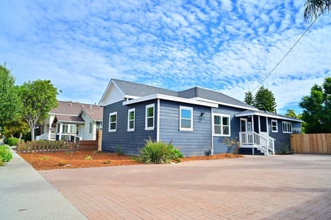 The entire property is available, offering tranquil with beautiful view.