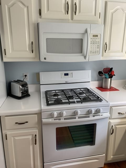Gas stove/oven