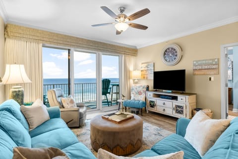 Spacious Living Room