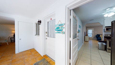 Starfish Cove B by AMI Locals