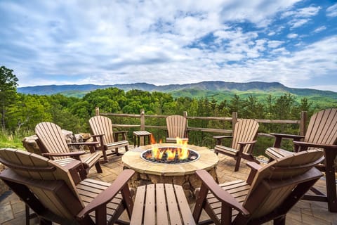 Firepit with Amazing View