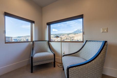 Upstairs Office Nook