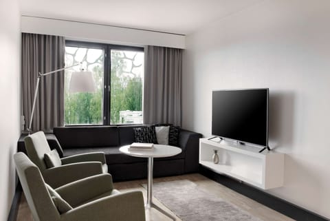 Junior Suite | Premium bedding, memory foam beds, minibar, in-room safe