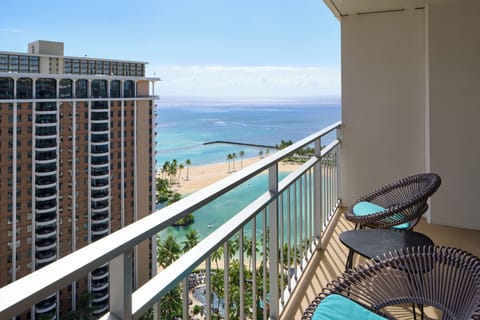 ILIKAI-LJS_OCEAN-VIEW_BALCONY-VIEW