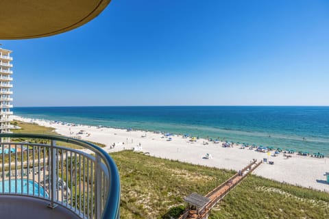 Seaside Sanctuary: Beach Colony's Beachfront Condo Invites T