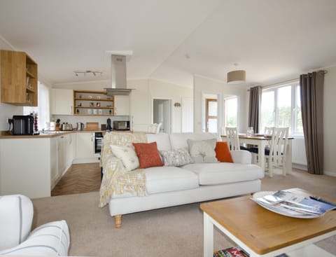 Luxury Apartment, Ensuite | Interior